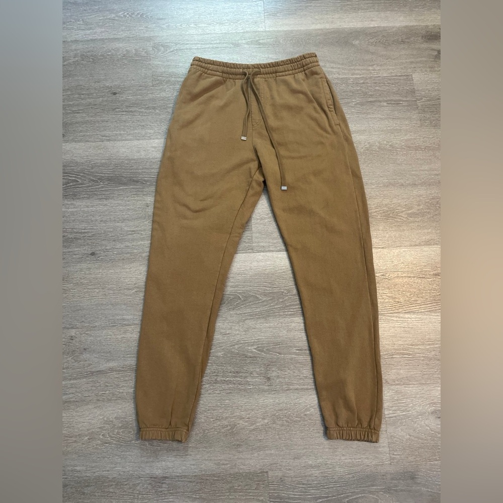 Talentless pants size M